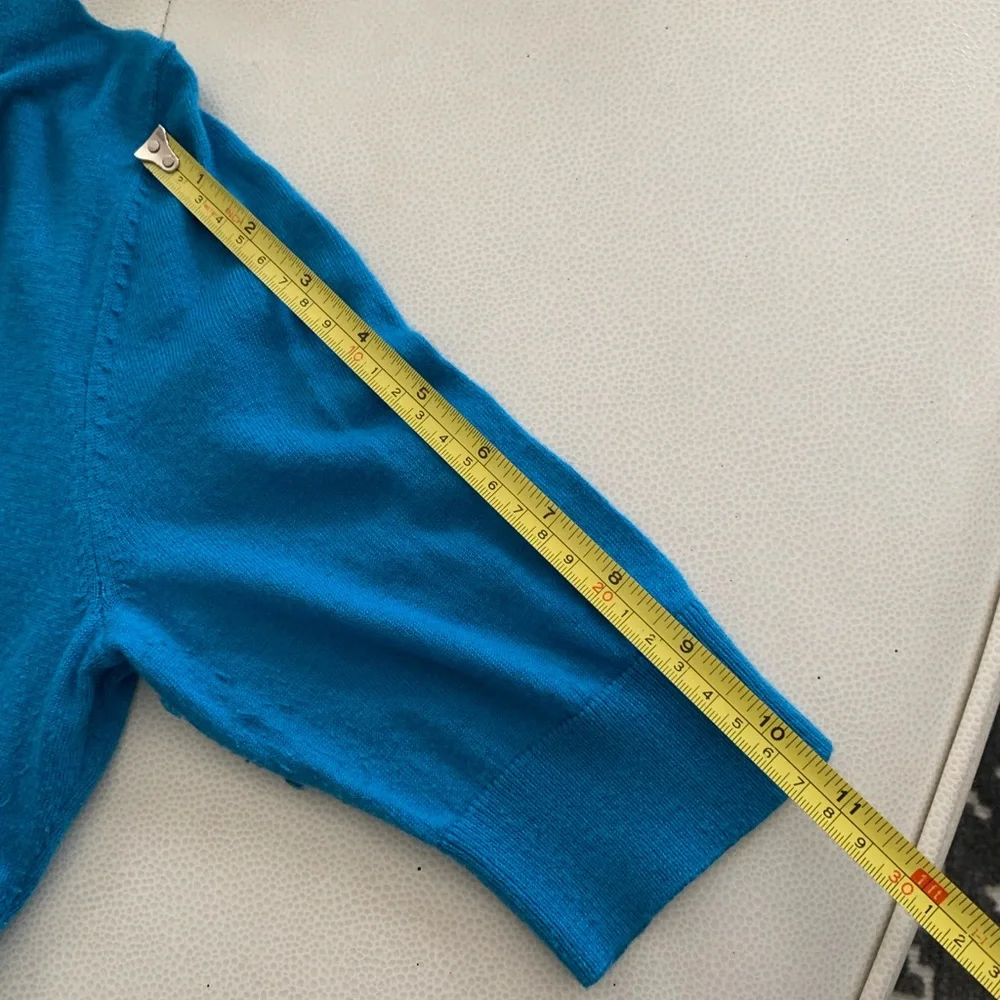 Ann Taylor Turtleneck SS Sweater M Blue Lightweight Minimalist Career Classic - Picture 5 of 9